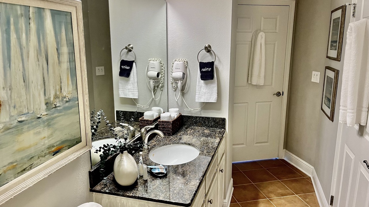 Photo of Bathroom in Gulf Shores