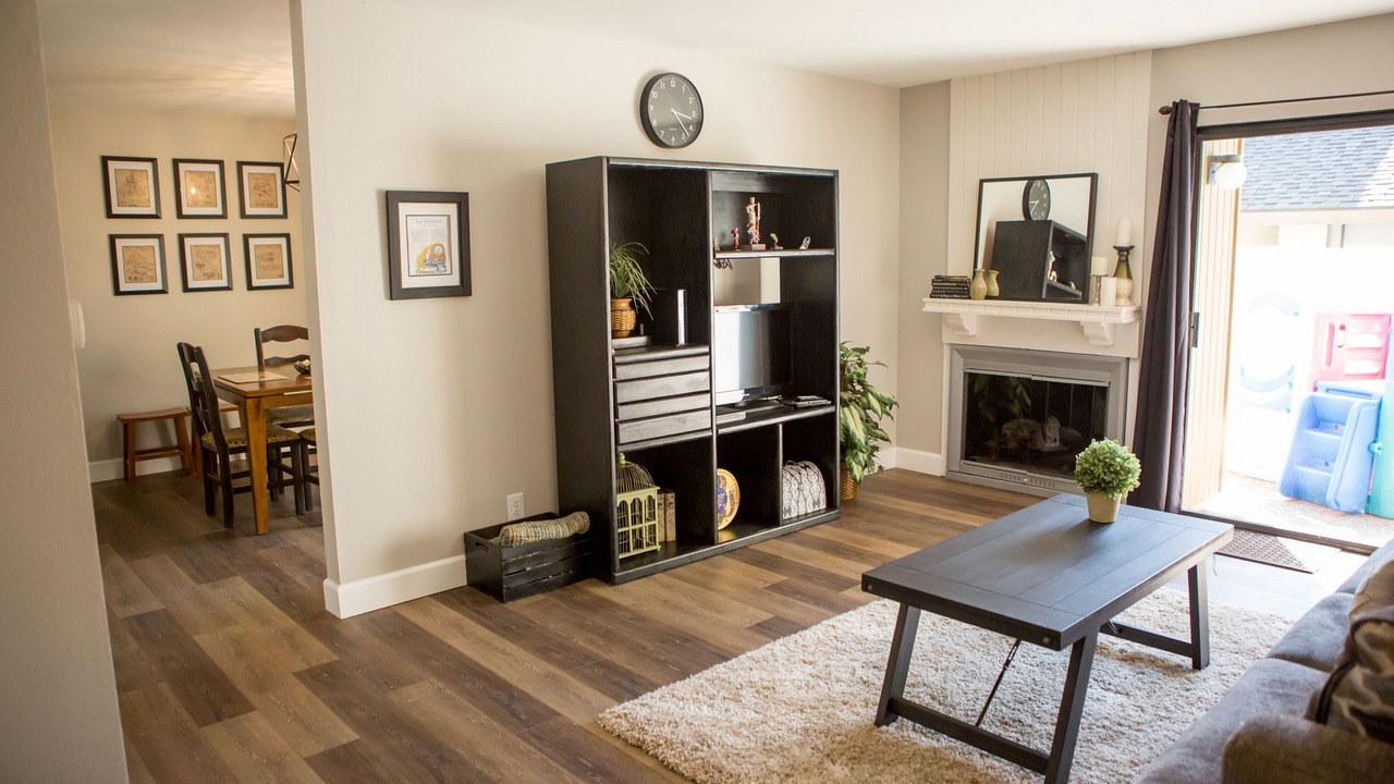 Photo of Livingroom in Hermosa Village