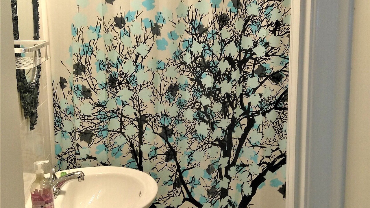 Photo of Bathroom in Highland Lakes