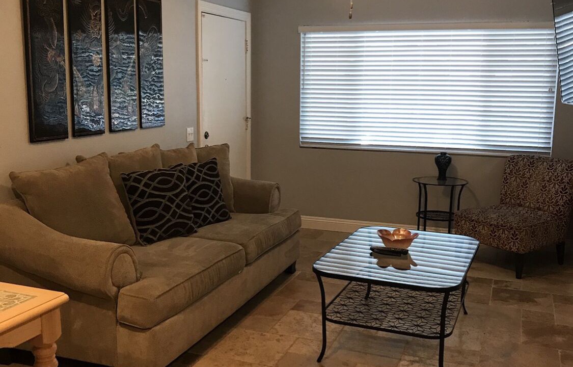Photo of Livingroom in Downtown