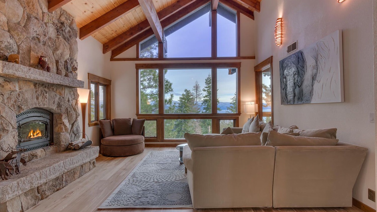 Photo of Livingroom in Kingswood Estates