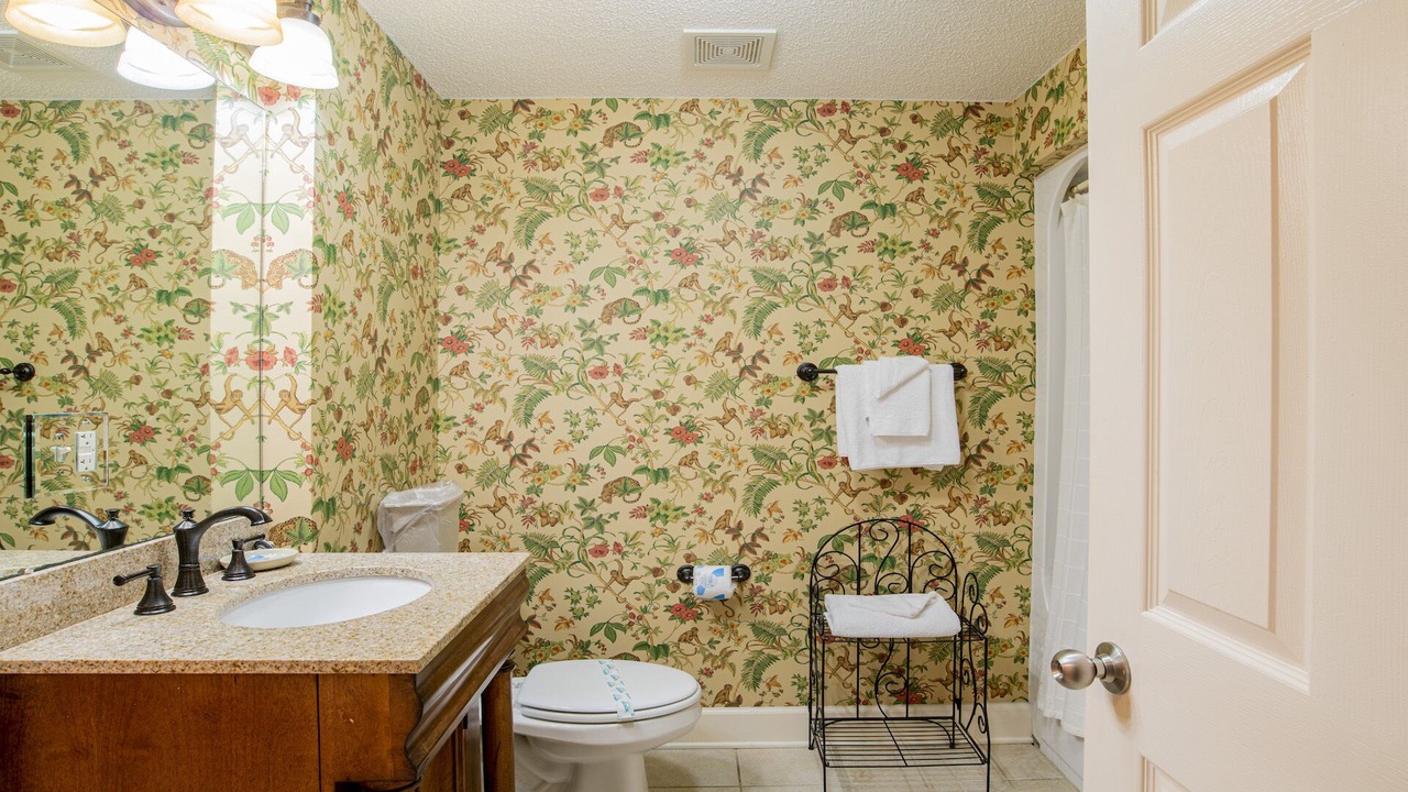 Photo of Bathroom in Orange Beach