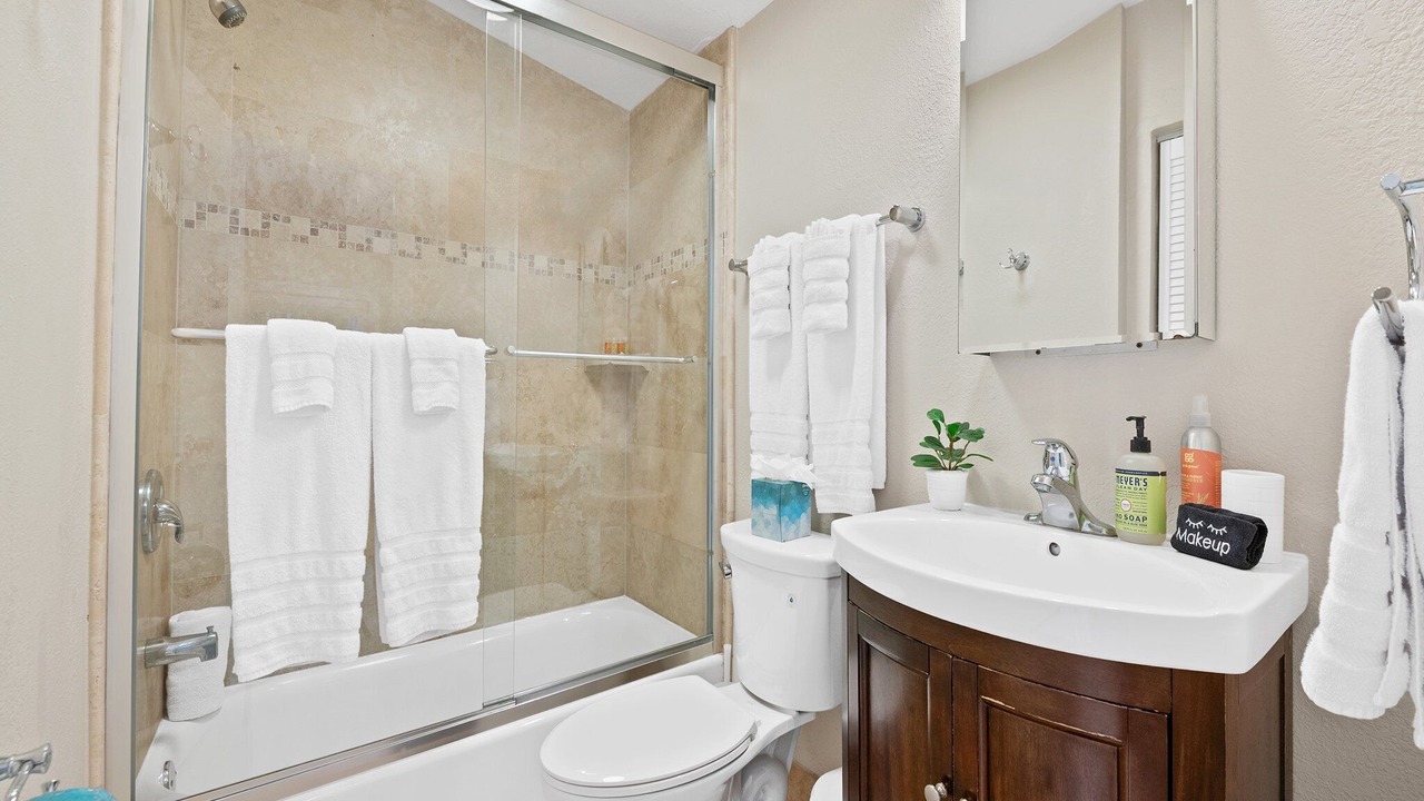 Photo of Bathroom in Poinsettia Heights