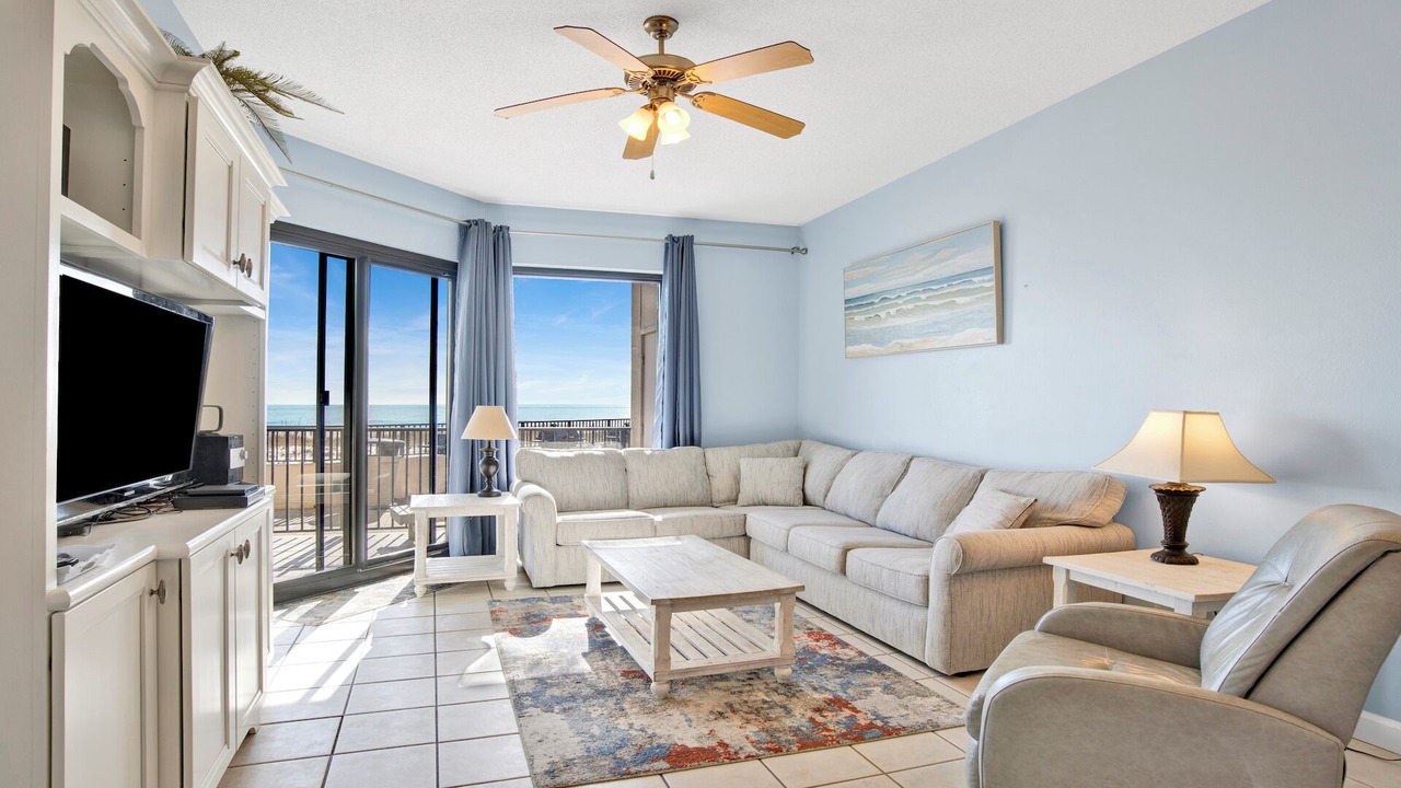 Photo of Livingroom in Orange Beach East