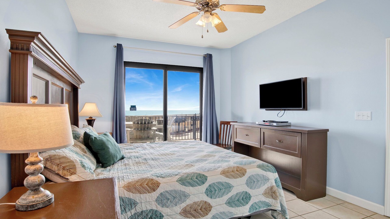 Photo of Bedroom in Orange Beach East