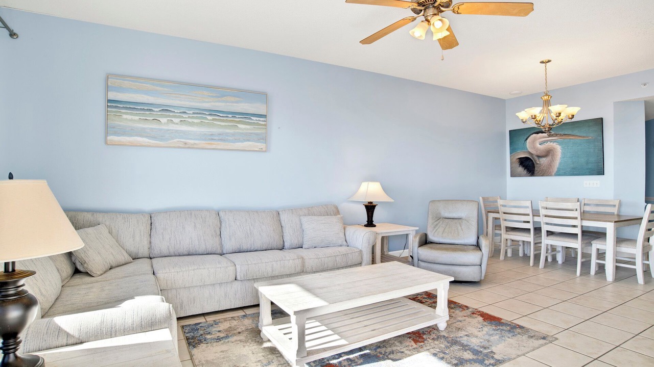 Photo of Livingroom in Orange Beach East