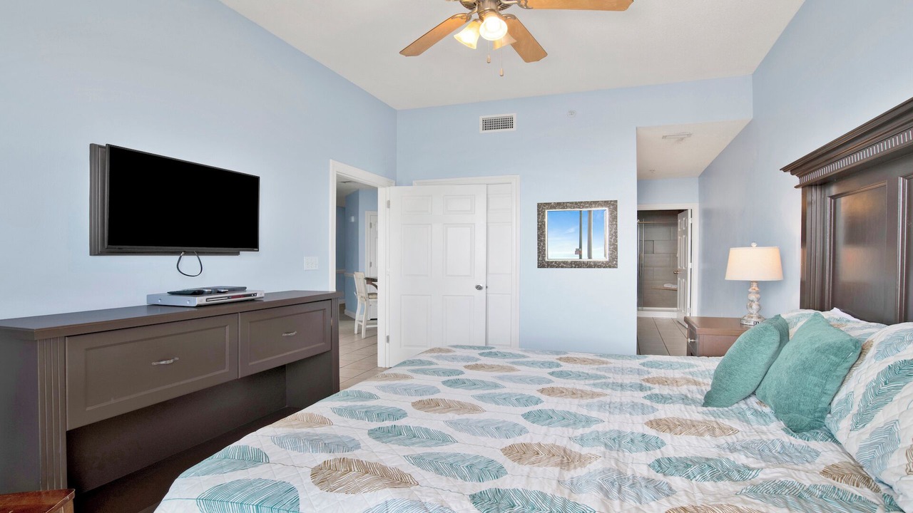 Photo of Bedroom in Orange Beach East