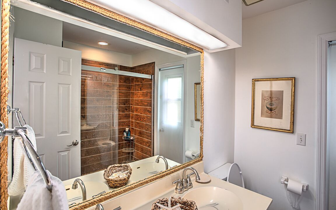 Photo of Bathroom in Summerplace