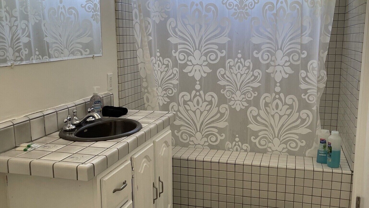Photo of Bathroom in Woodland Hills