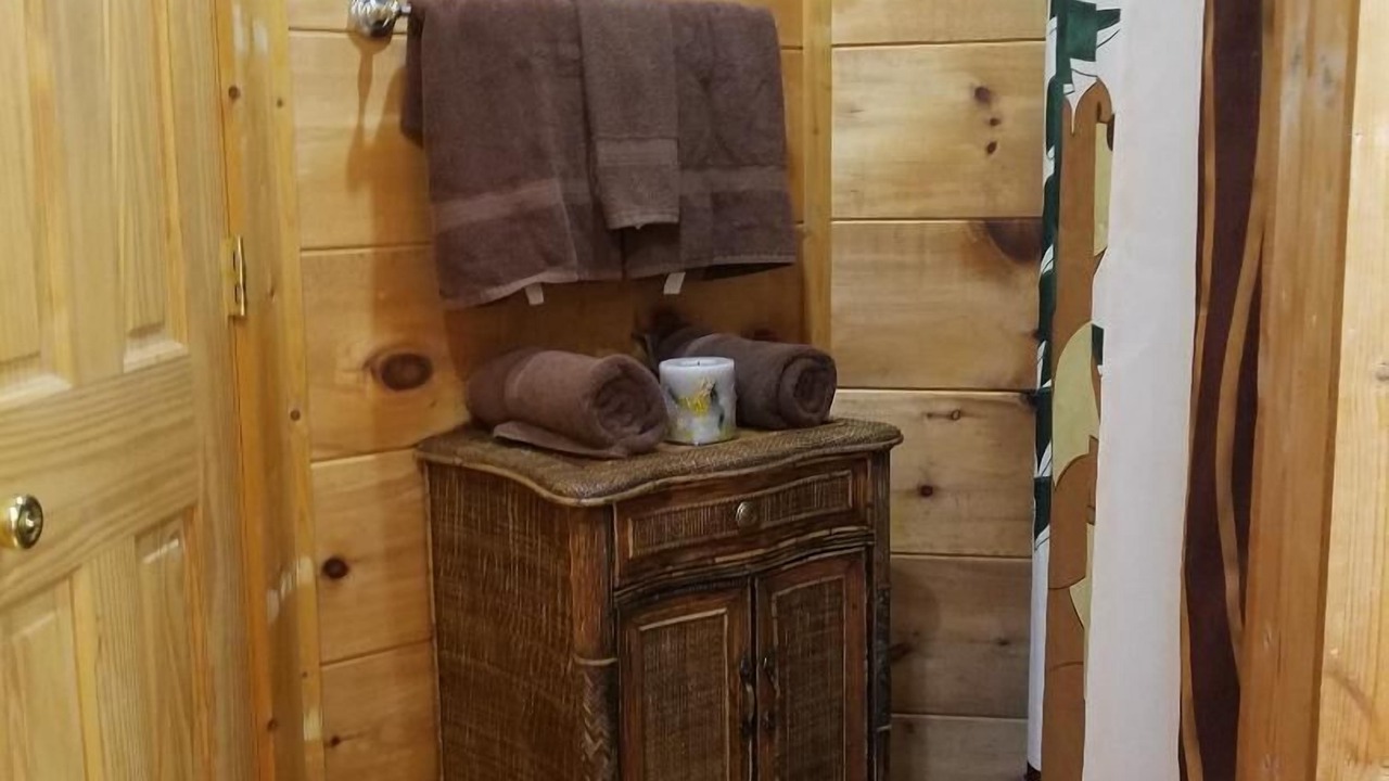 Photo of Bathroom in Gatlinburg - Pigeon Forge