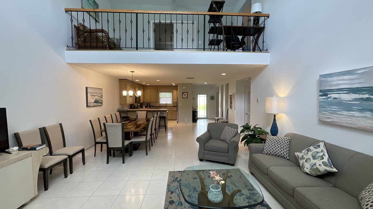 Photo of Livingroom in Bell Channel Bay