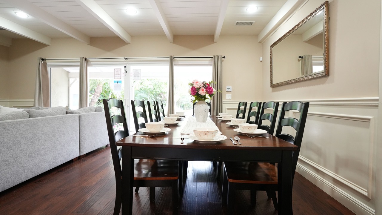 Photo of Bedroom in Northwest Anaheim