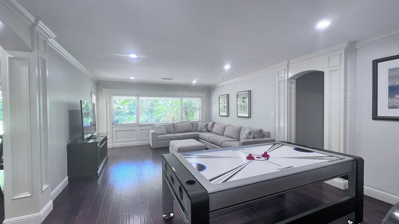 Photo of Livingroom in Northwest Anaheim