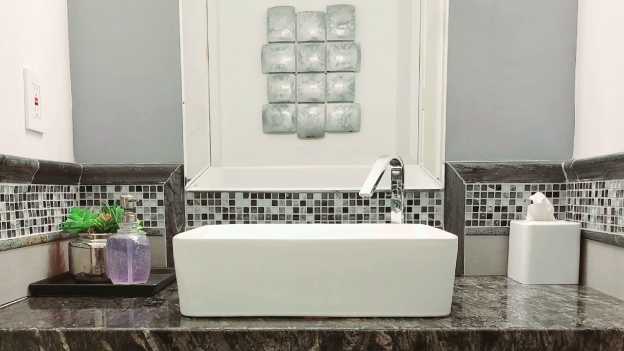 Photo of Bathroom in Vista
