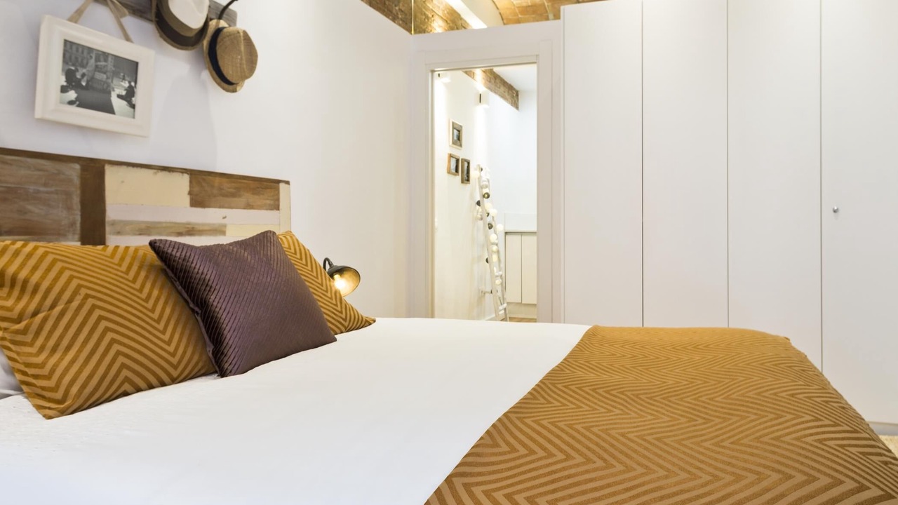 Photo of Bedroom in El Poble-sec