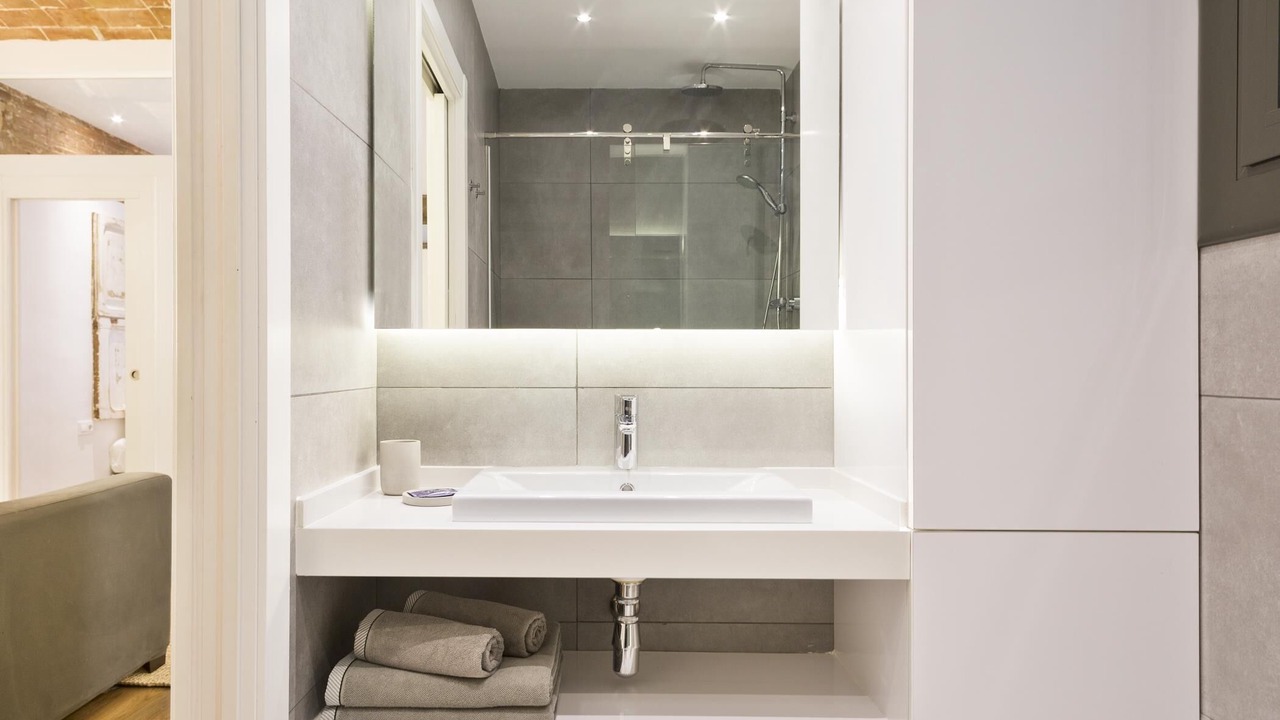 Photo of Bathroom in El Poble-sec