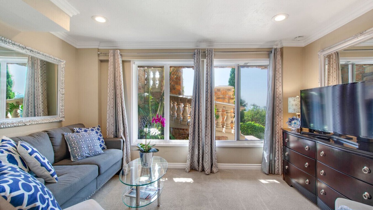 Photo of Livingroom in Laguna Beach