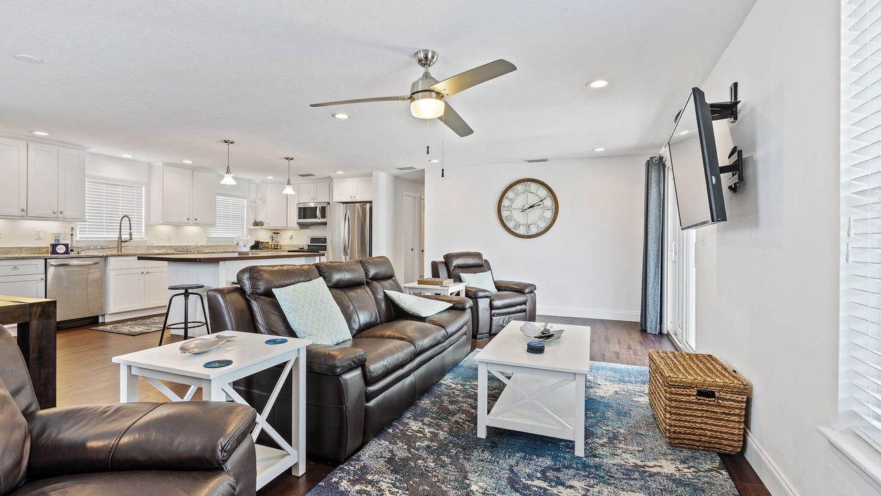 Photo of Livingroom in New Smyrna Beach