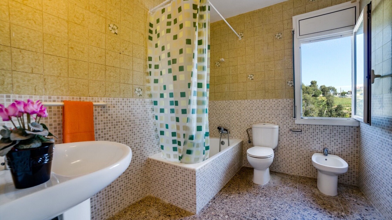 Photo of Bathroom in Palafolls