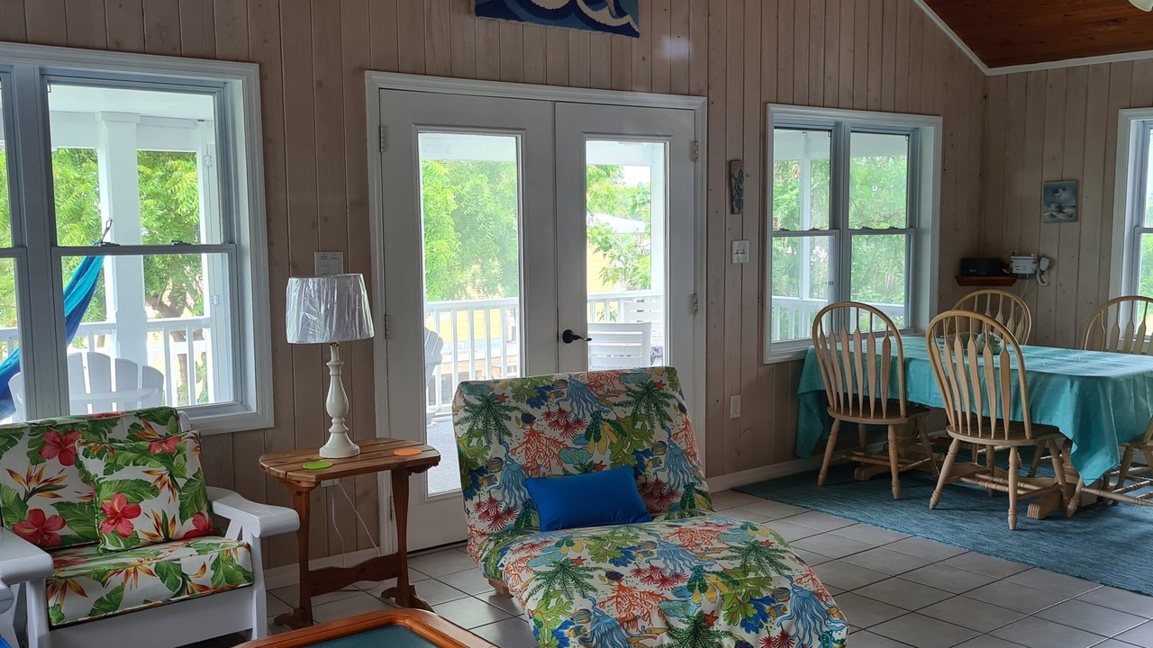 Photo of Livingroom in Hope Town