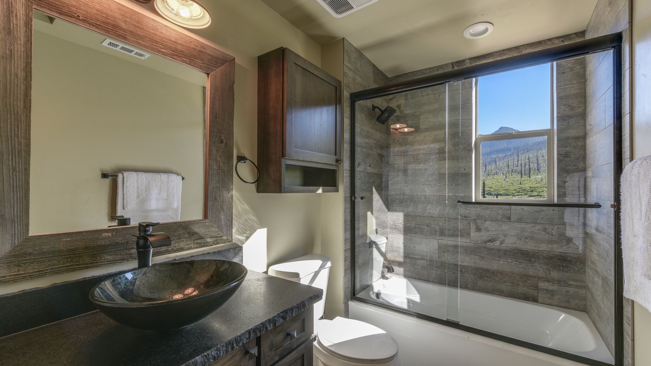 Photo of Bathroom in Mountain View Estates