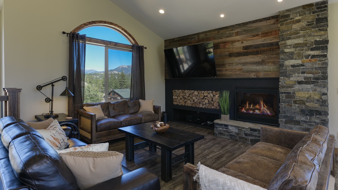 Photo of Livingroom in Mountain View Estates