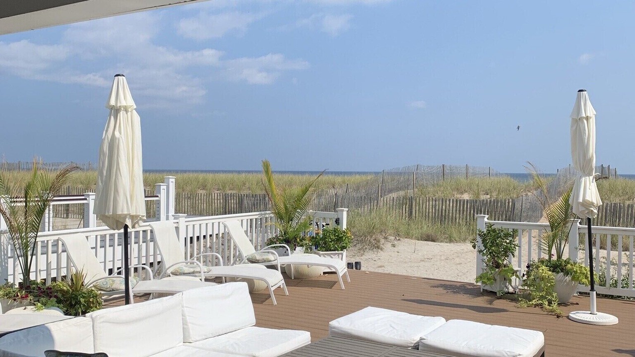 Photo of Patio Balcony in Normandy Beach