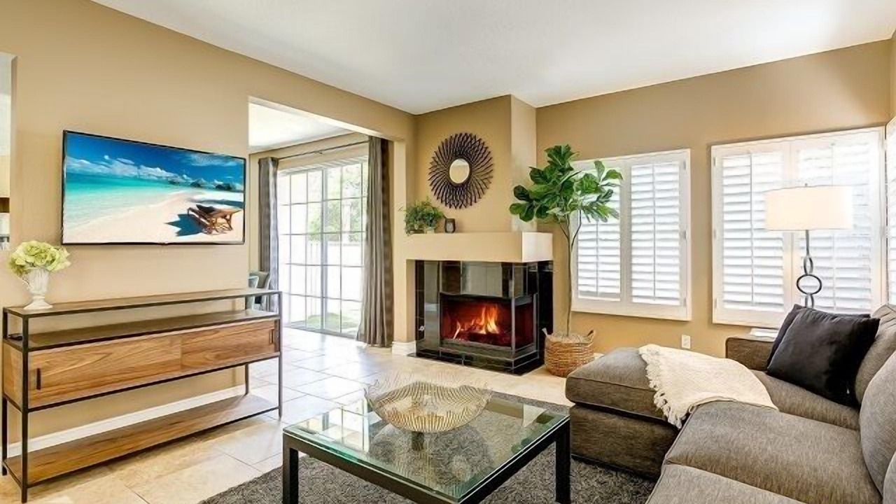 Photo of Livingroom in Tustin