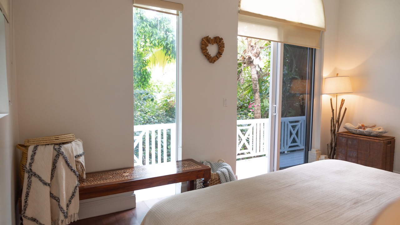 Photo of Patio Balcony in Dunmore Town