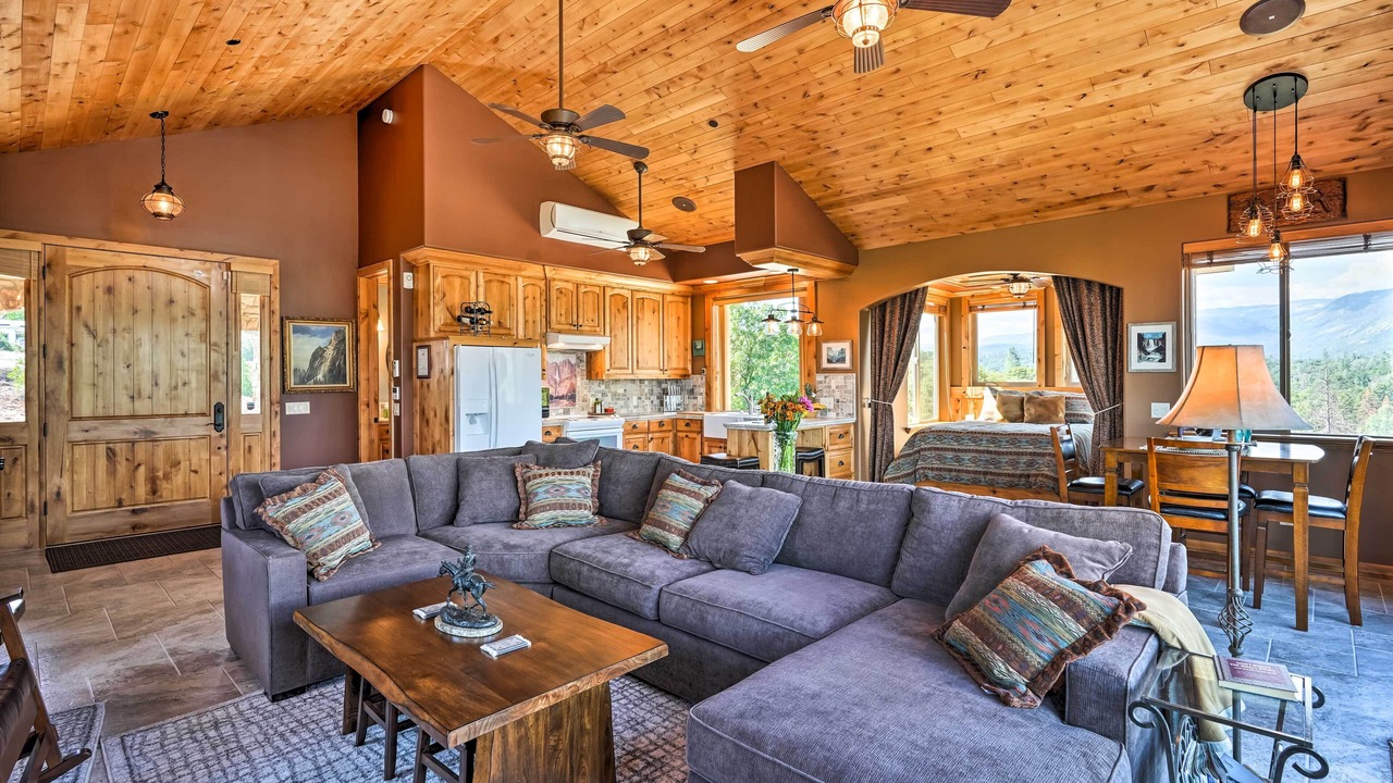 Photo of Livingroom in North Fork