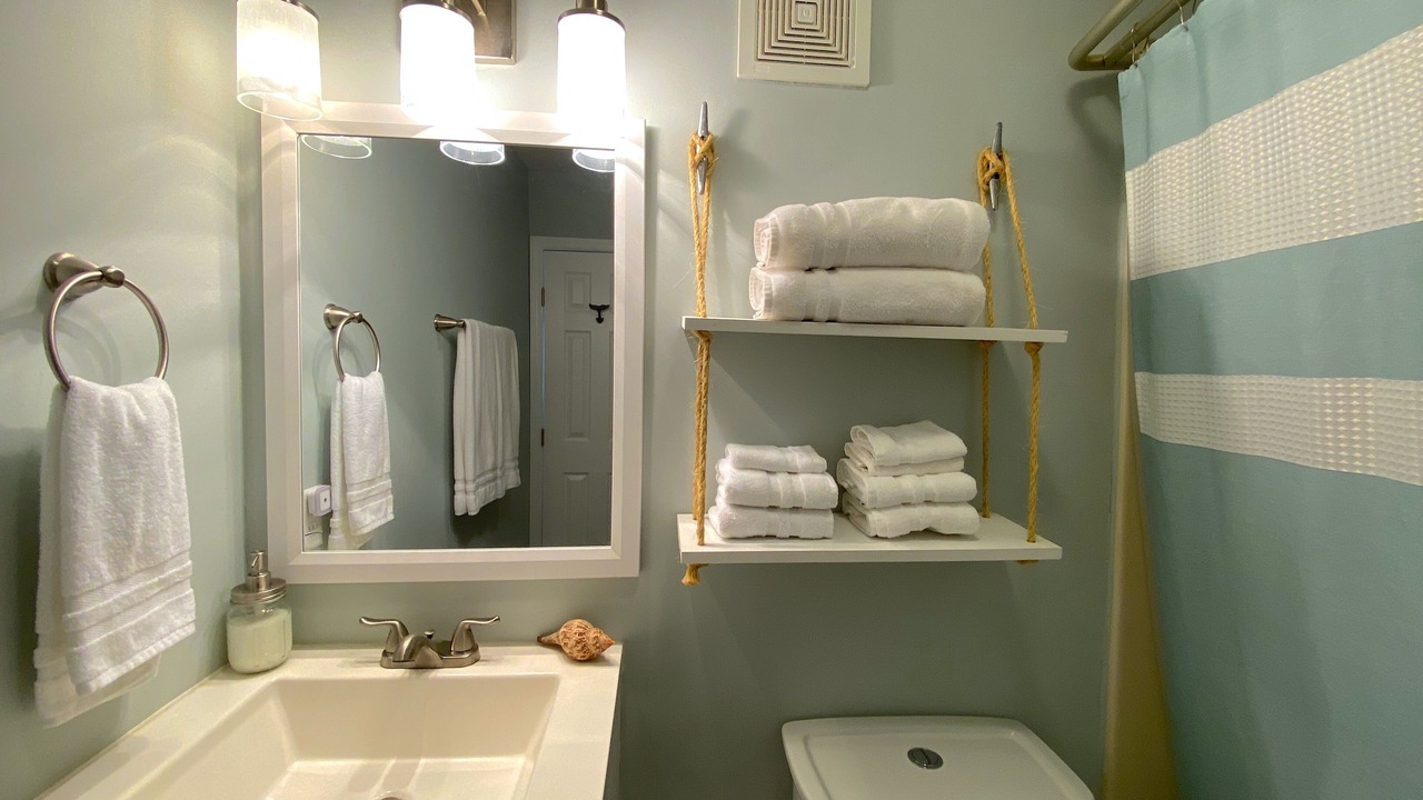 Photo of Bathroom in Caswell Beach
