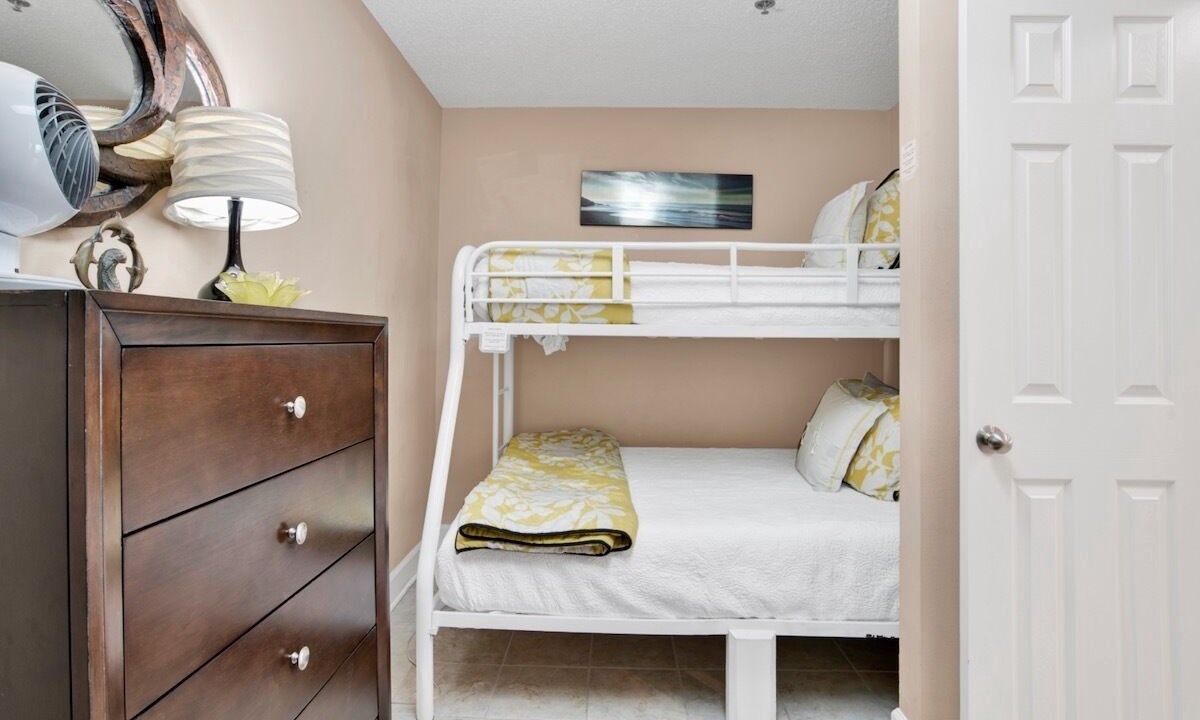 Photo of Bedroom in Orange Beach East