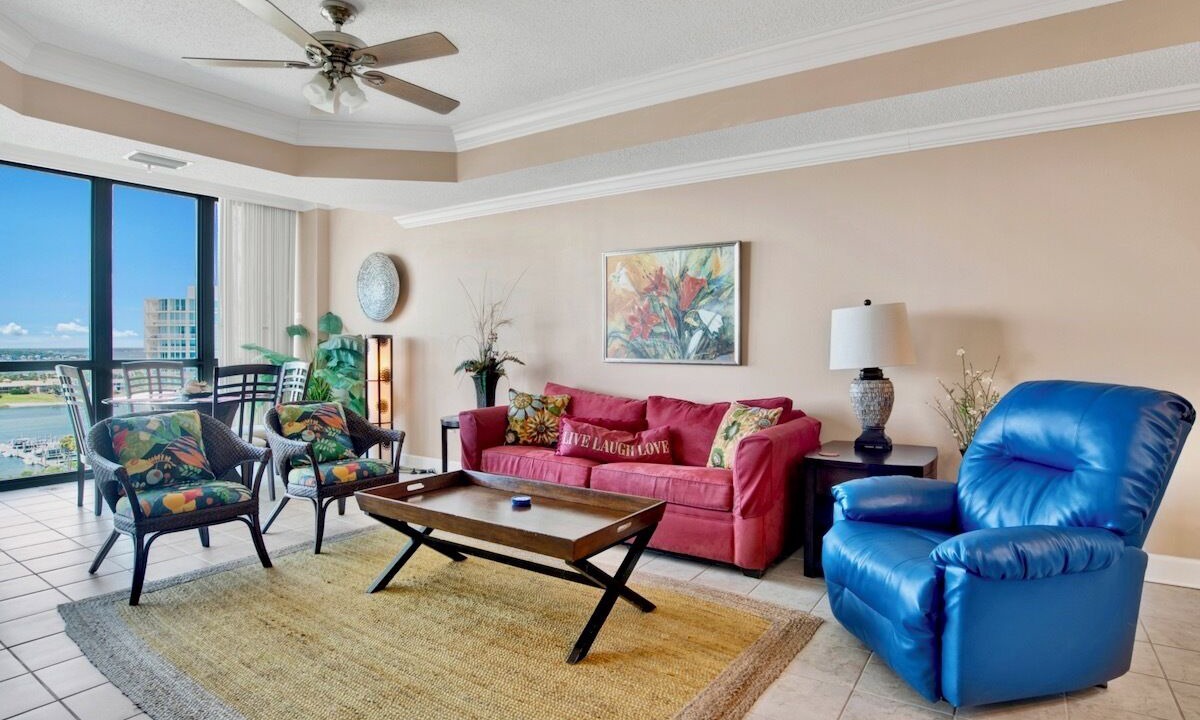 Photo of Livingroom in Orange Beach East