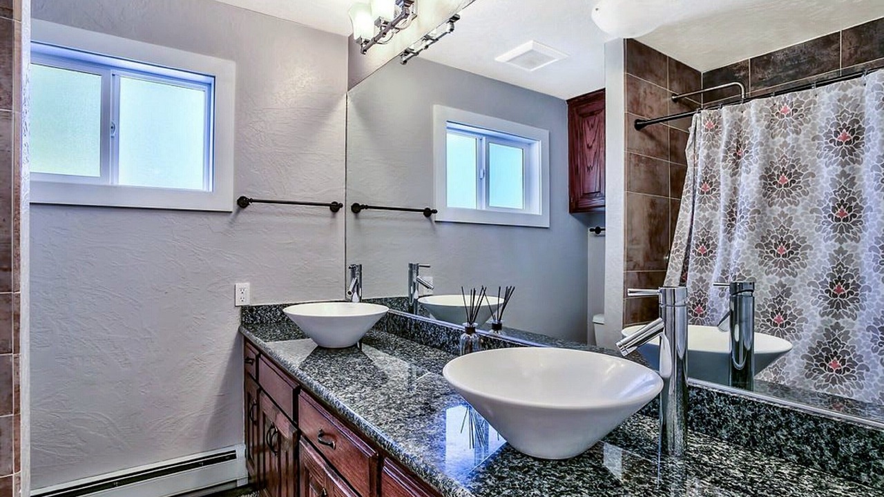 Photo of Bathroom in Skyland