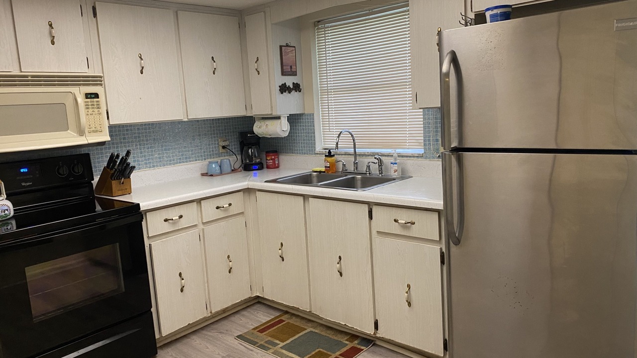 Photo of Kitchen in Lasburys Sunset Terrace