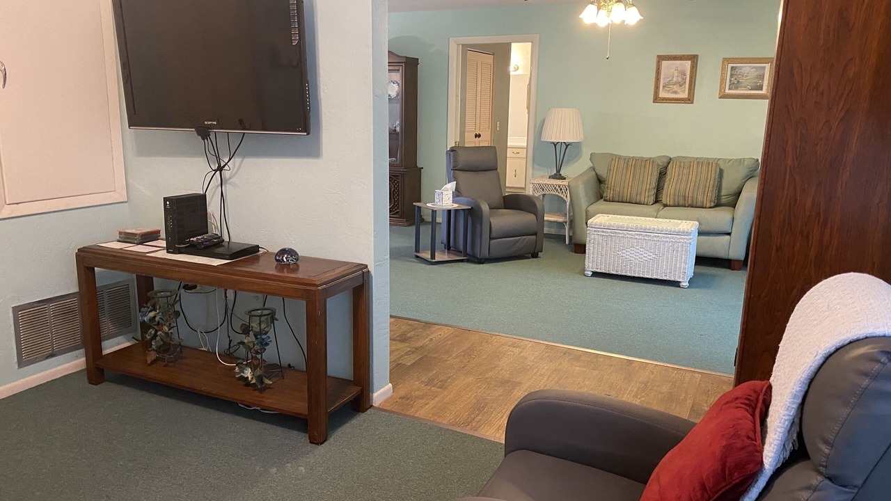 Photo of Livingroom in Lasburys Sunset Terrace