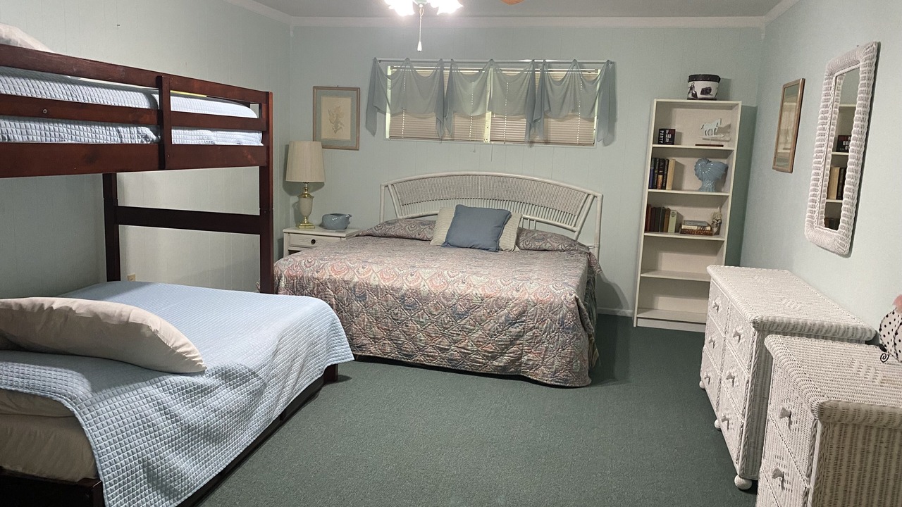 Photo of Bedroom in Lasburys Sunset Terrace