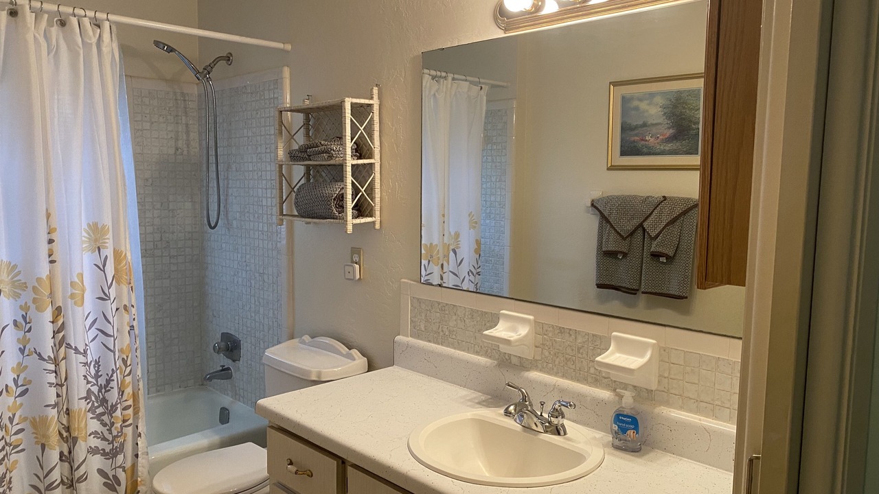 Photo of Bathroom in Lasburys Sunset Terrace