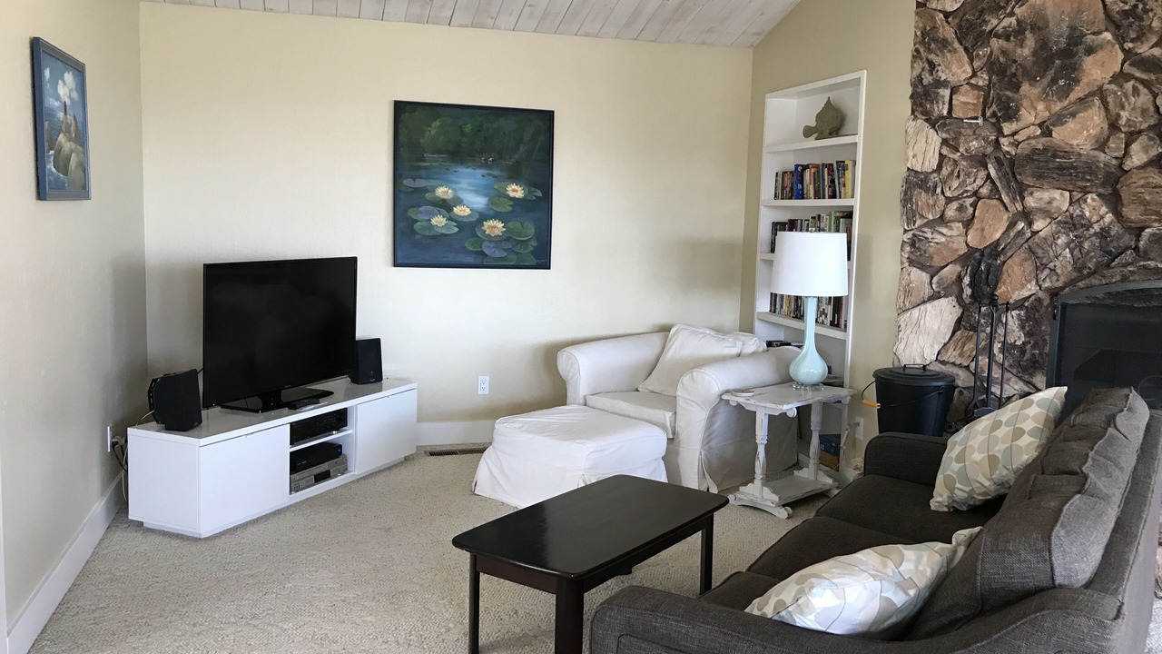Photo of Livingroom in La Selva Beach