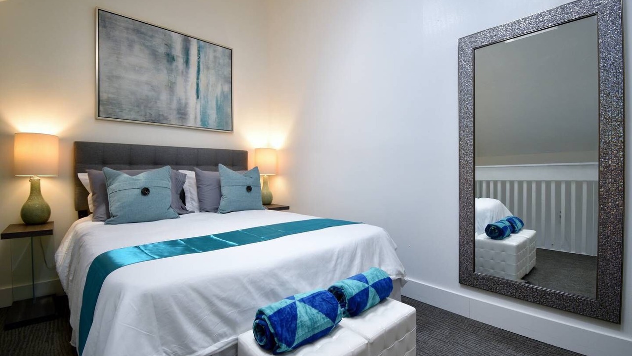 Photo of Bedroom in Hollywood