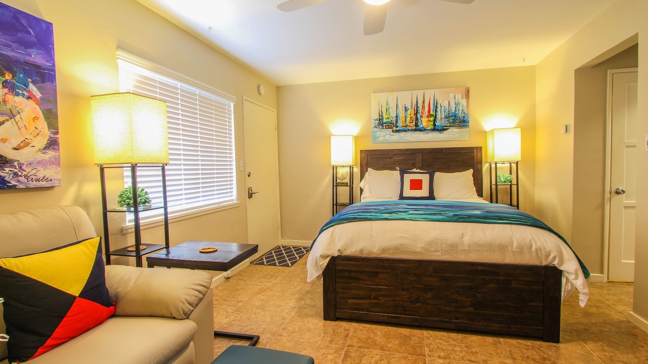 Photo of Bedroom in Balboa Peninsula