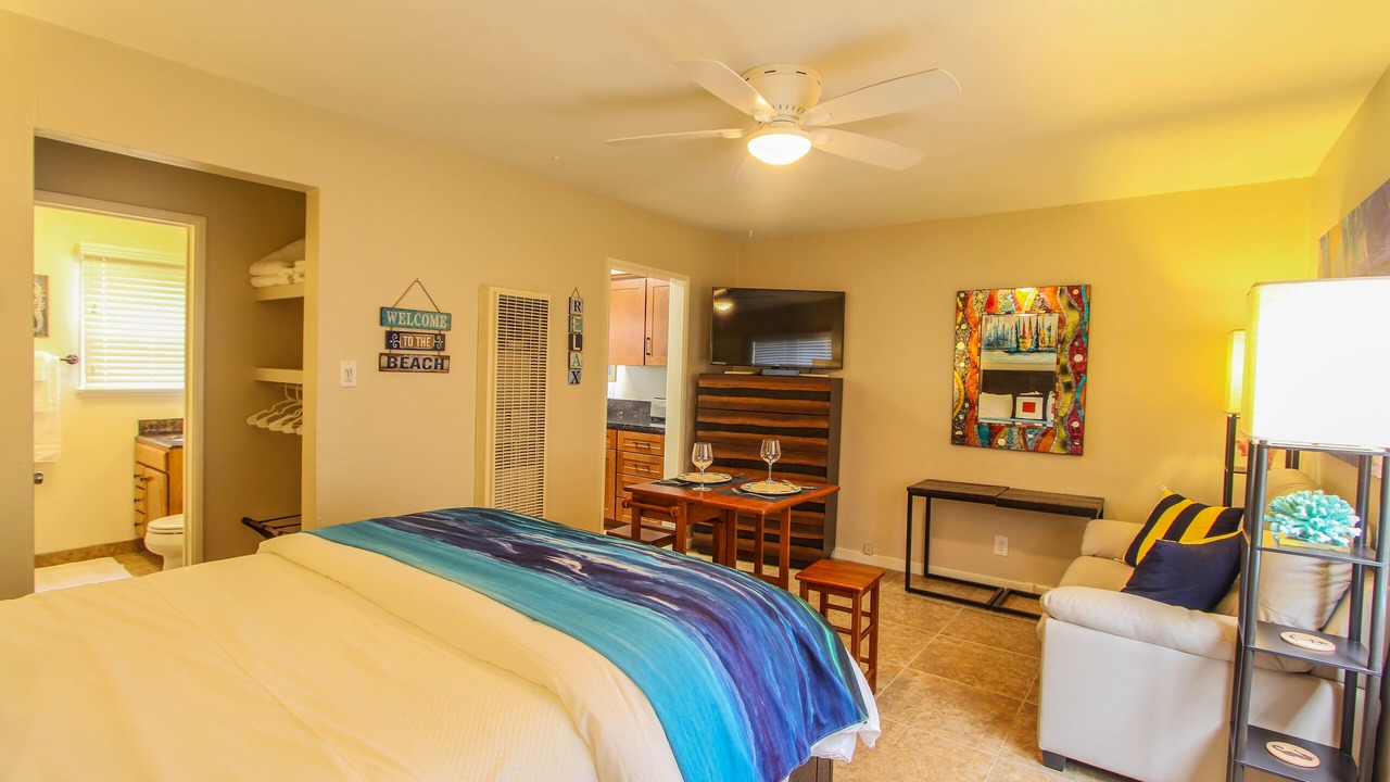 Photo of Bedroom in Balboa Peninsula