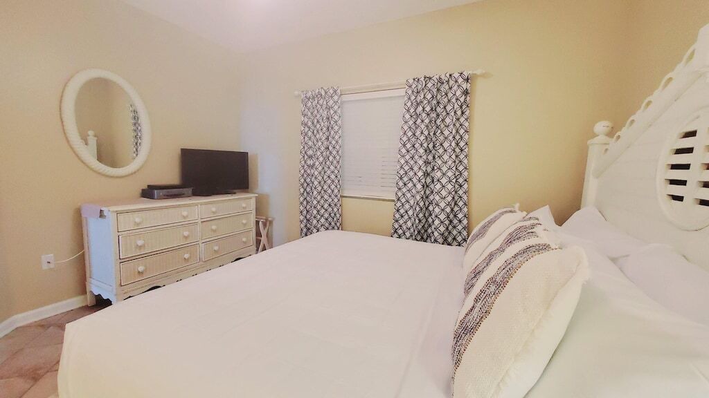 Photo of Bedroom in Fort Morgan