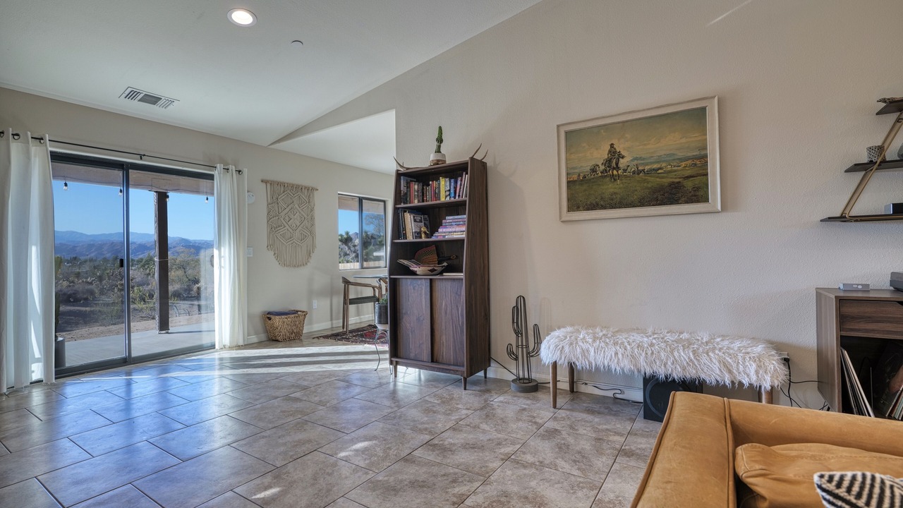 Photo of Livingroom in Yucca Valley