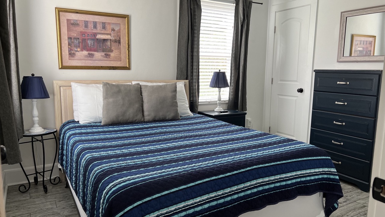 Photo of Bedroom in Downtown Historic District