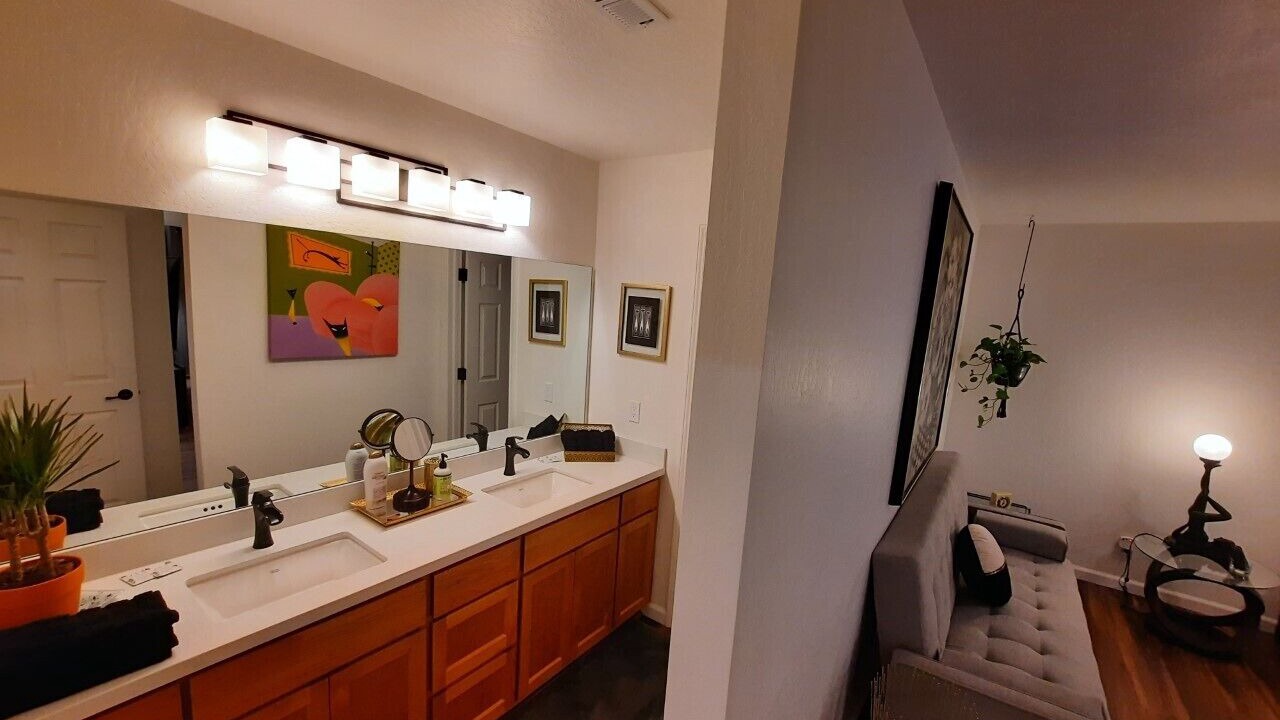 Photo of Bathroom in Groveland