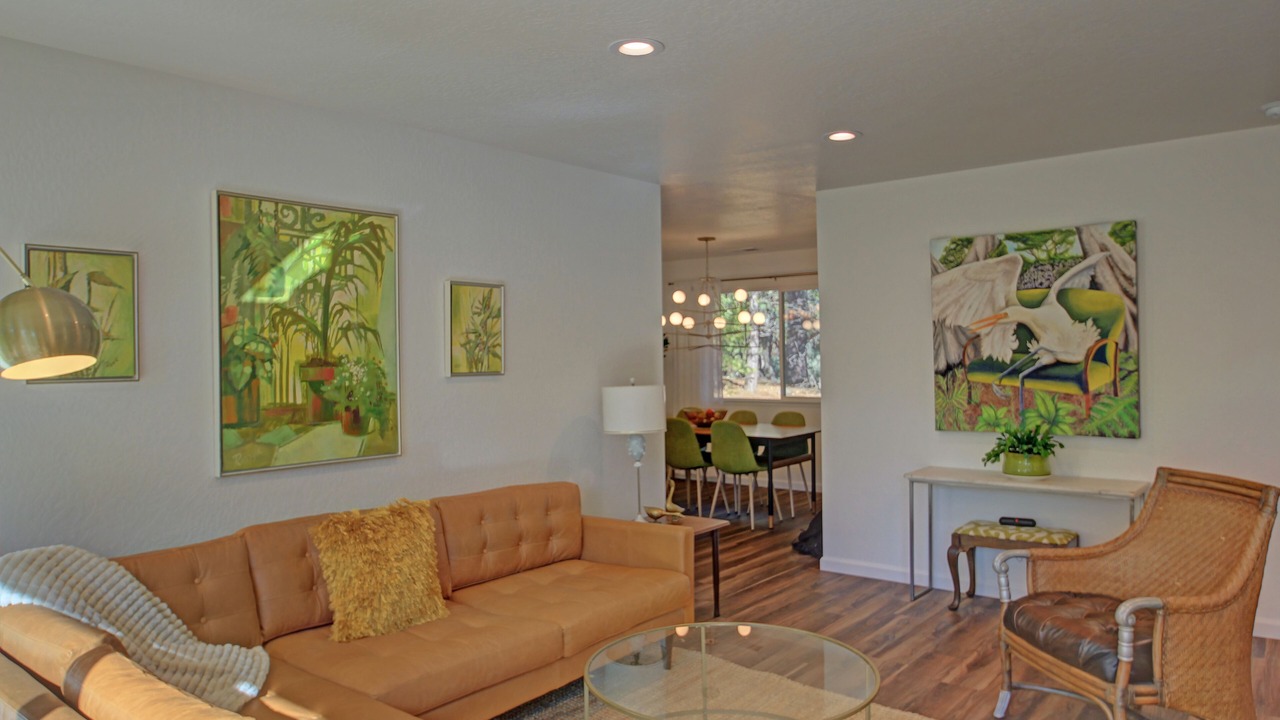 Photo of Livingroom in Groveland