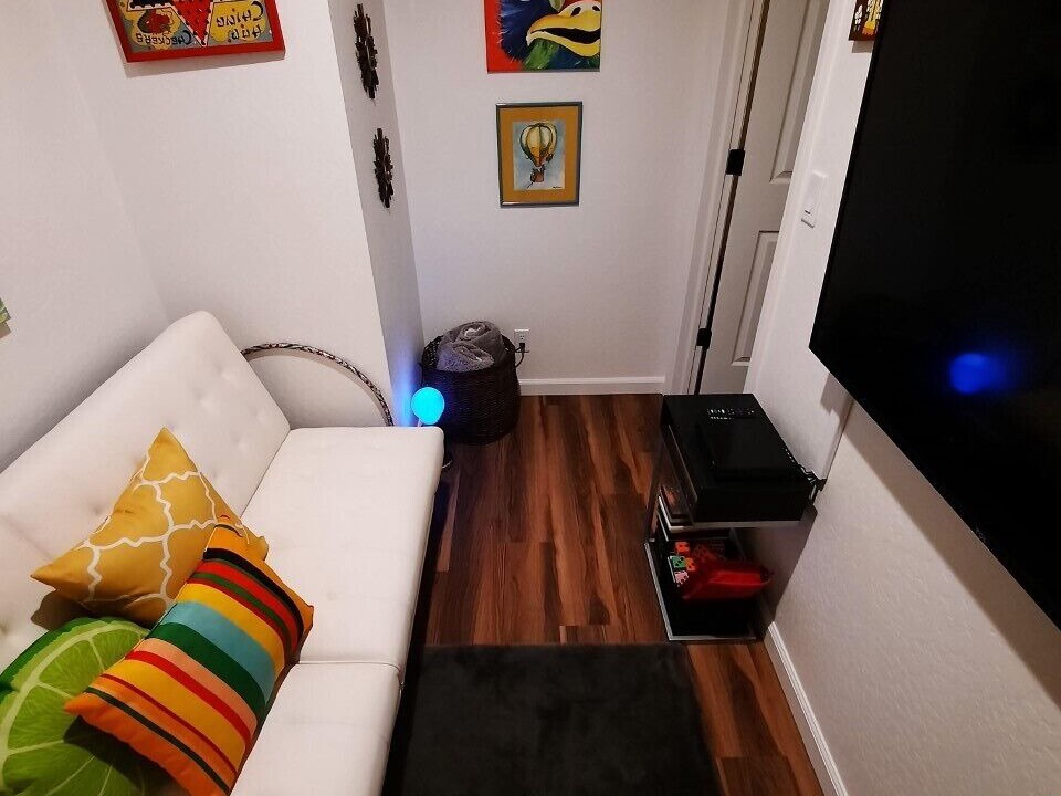 Photo of Livingroom in Groveland