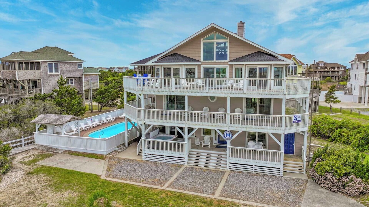 Photo of Outdoor in Waves