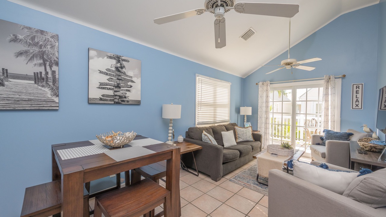 Photo of Livingroom in Truman Annex